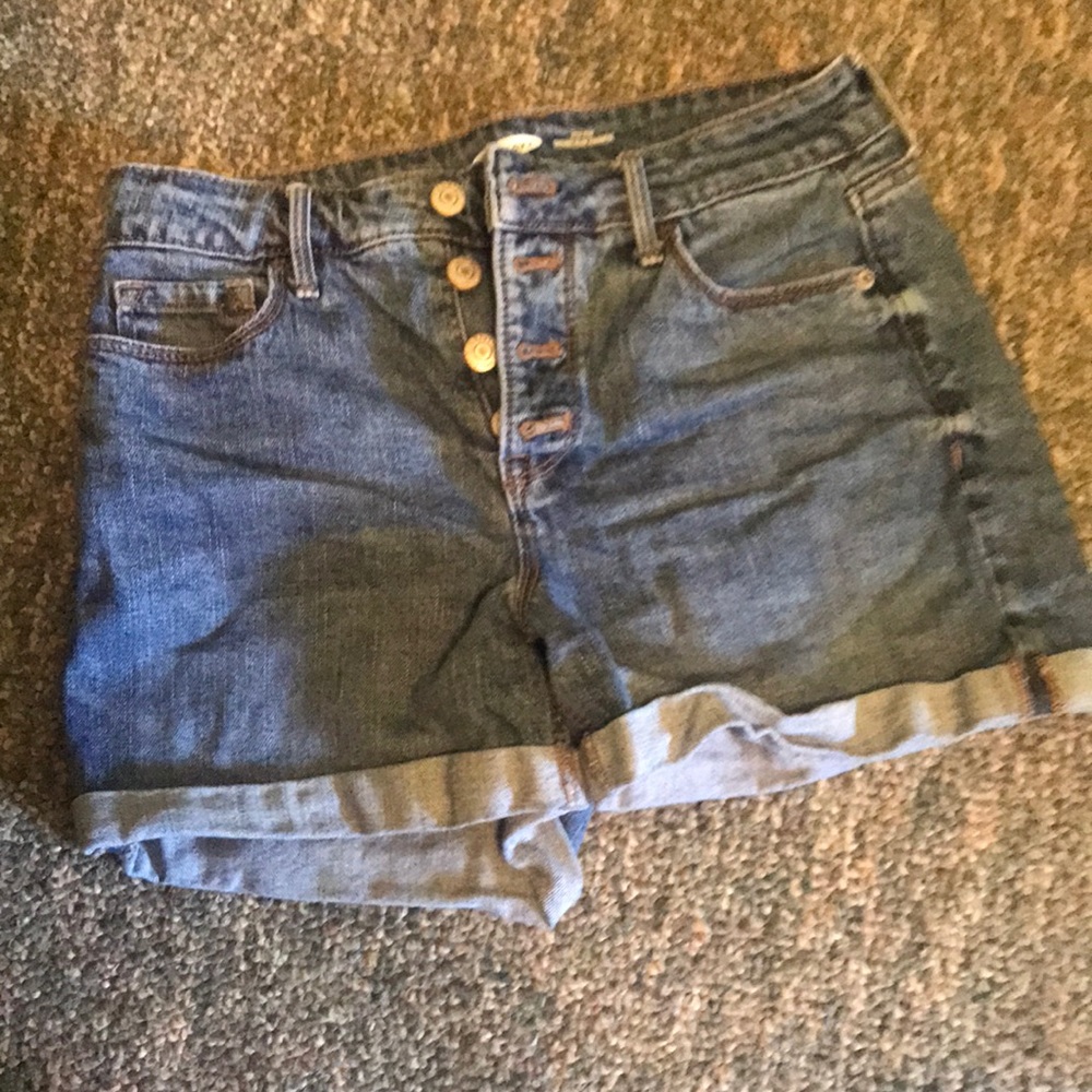 High-Rise jean shorts